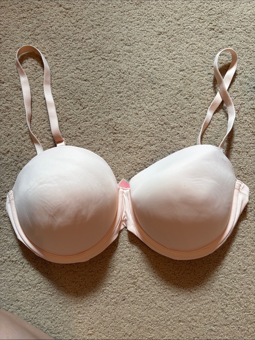 PINK Victoria's Secret Light Pink Smooth Molded T-Shirt Bra 36D NWOT Push Up